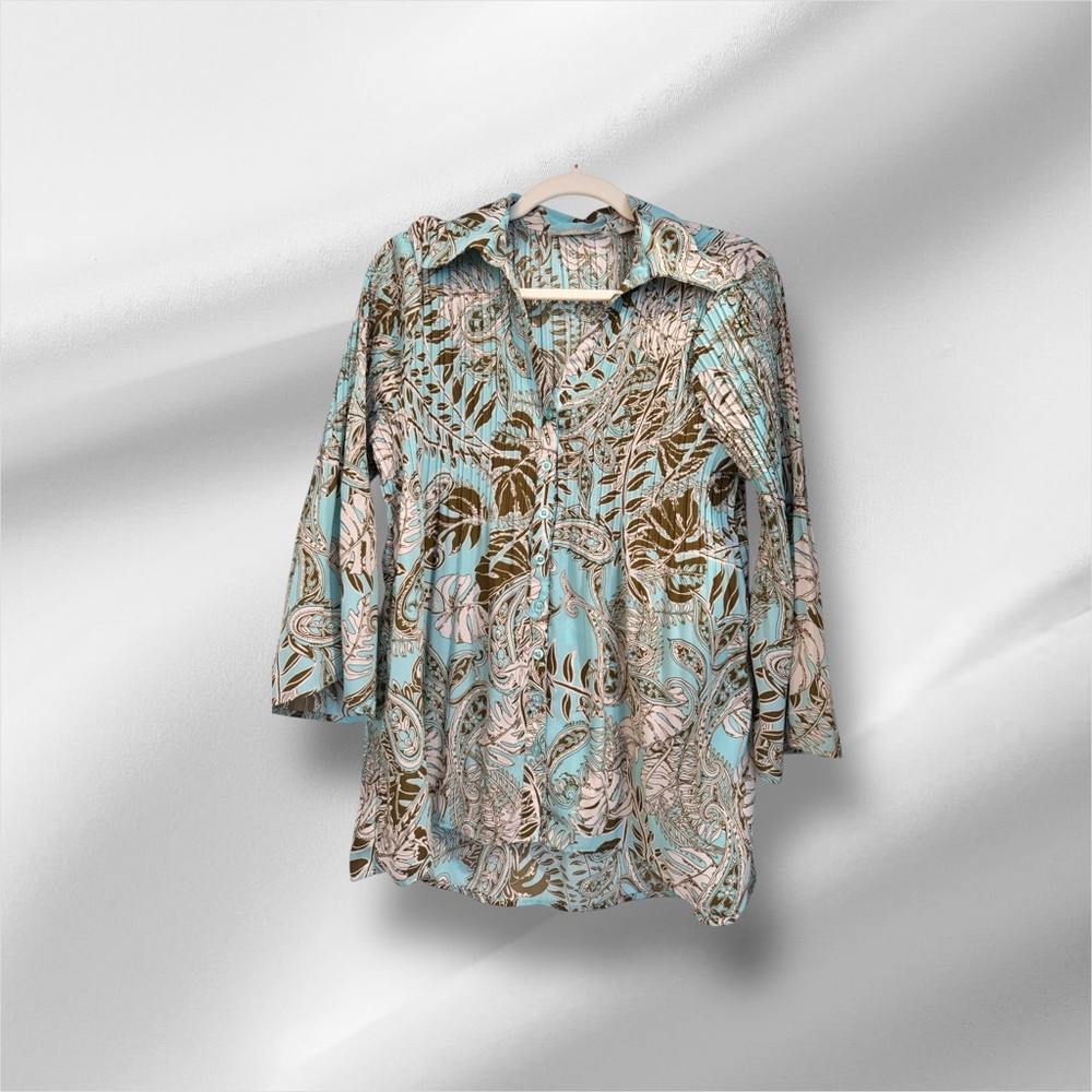 Sunny Leigh Blue Boxy Blouse with Cuffed Sleeves and Notched Collar